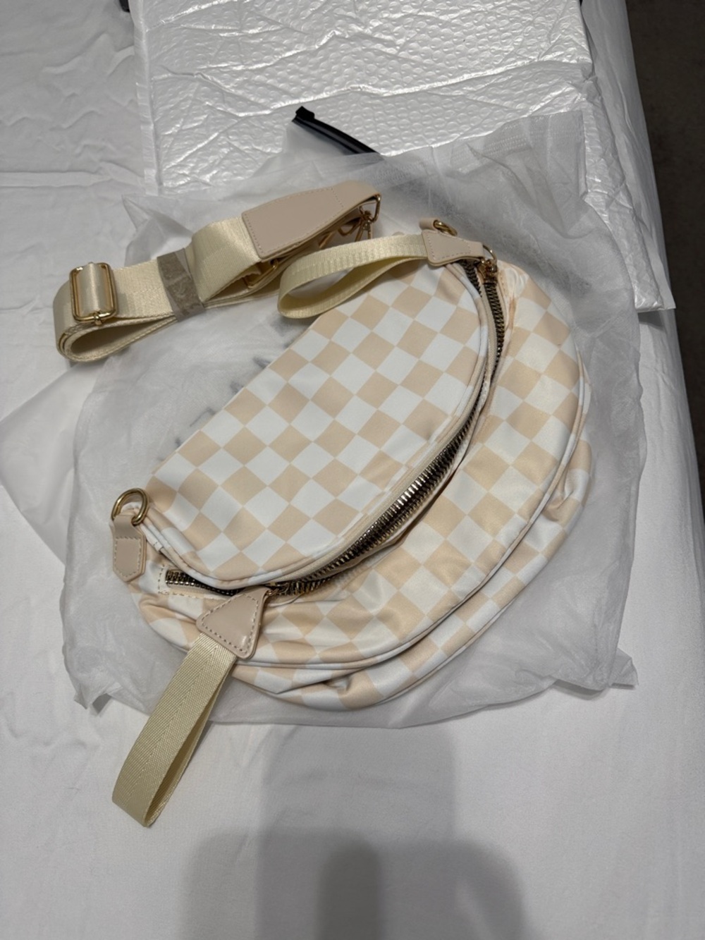 Emmafy - GoFree - The Roomiest Crossbody - Beige Checkerboard w/ Gold Hardware